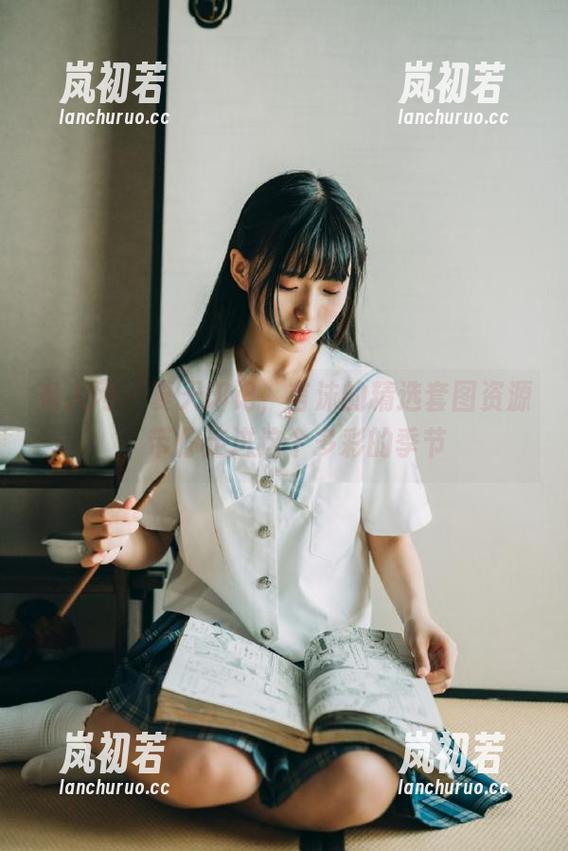 秀人网-言沫 秀人网 - 夏天印记,言沫的精选套图资源,带你走进这个多彩的季节