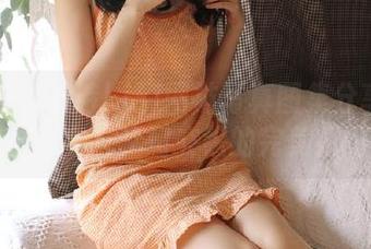 秀人网 – 诗诗kiki网袜写真图集分享：还原真实与梦幻交织的完美瞬间