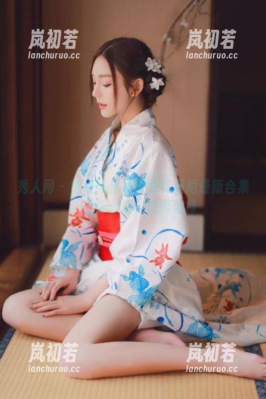 秀人网 - 重磅推出豆瓣酱比基尼最新合集，让你心动的时尚选择