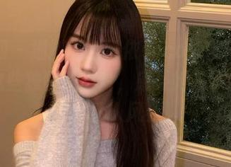 秀人网 – 细腻的赵惟依coco泳装写真，观看这些独特的图片，感受她在不同场景中的迷人风姿。