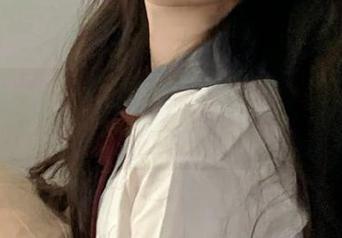 秀人网 – 金妍兮的写真奇遇记，展现她无限魅力的原图剧情！