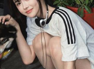 秀人网 – 从未见过如此迷人的美脚，露露小喵最新图片带你直击心灵！