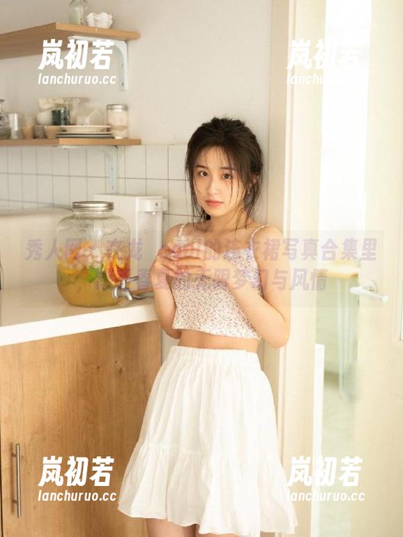 秀人网-龙籹cool 秀人网 - 在龙籹cool的连衣裙写真合集里,感受春夏的无限梦幻与风情