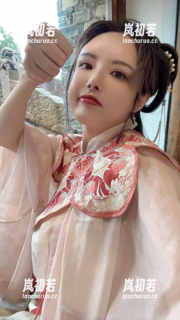 秋和柯基 这不是普通的图库!“秋和柯基”的秘书写真作品批量挑战你的审美极限!