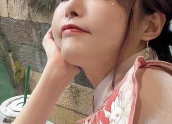 秋和柯基倾情演绎：可爱兽耳娘与性感豹女的cos照片风格