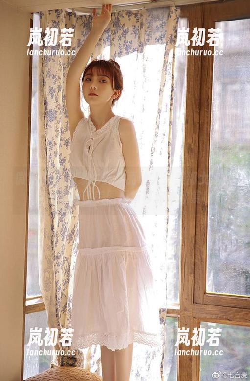 美邵女Baby 微密圈 - 在家也能美丽动人!美邵女Baby居家最新美图更新等你来欣赏!