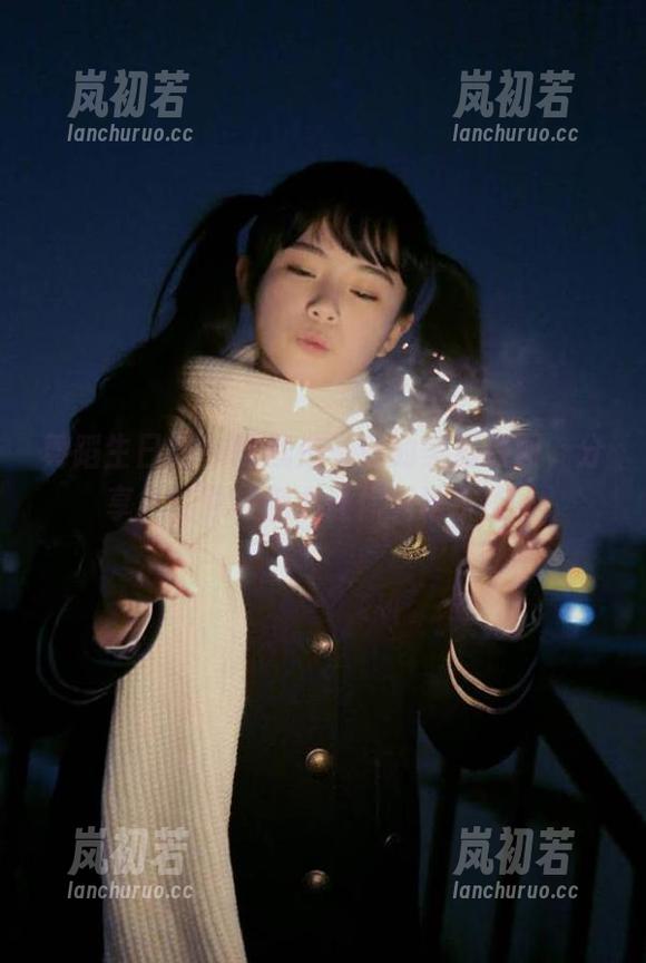舞蹈生日记-子琳 舞蹈生日记 - 这就是子琳的美脚原图,分享她的独特魅力让你无法抗拒!