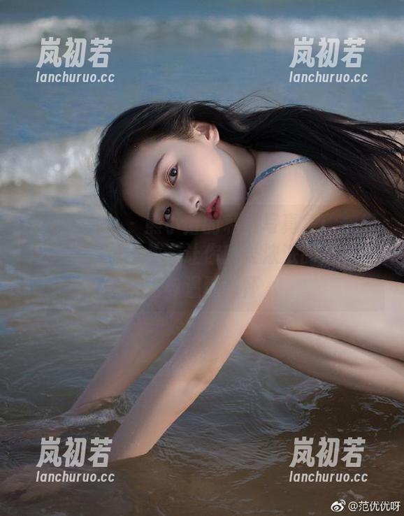 花漾show-熊小诺 花漾show - 熊小诺的私房写真集:一组精彩的圣诞图片,让你感受浓浓的节日氛围与温馨情怀
