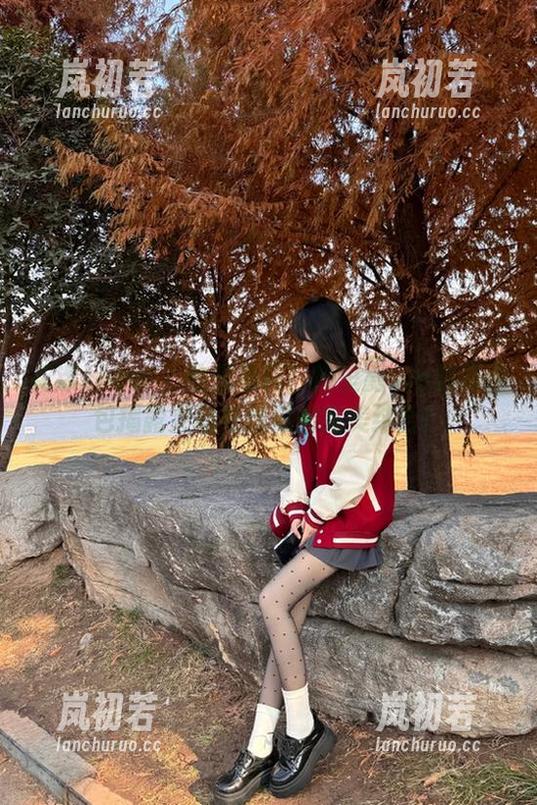花漾show-绮里嘉ula 花漾show - 收藏福利!绮里嘉ula制服图包揭露灵动与优雅的完美结合!