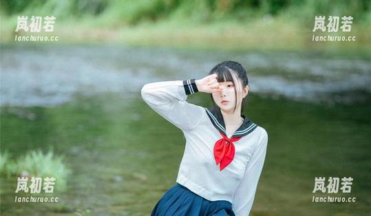 落落Raku与豹纹的奇妙结合，绝美cos套图让你无法抗拒的视觉盛宴