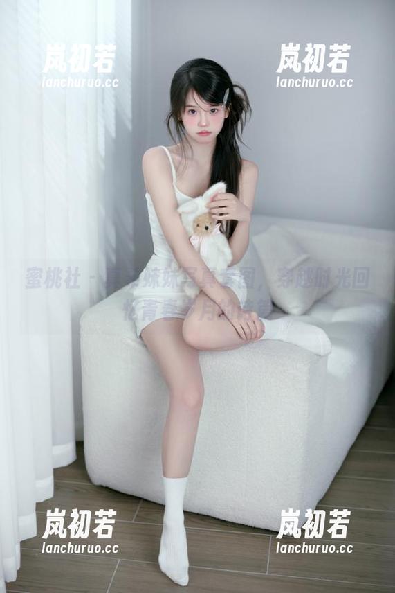 蜜桃社-真希 蜜桃社 - 真希妹妹写真套图,穿越时光回忆青春岁月的诗篇