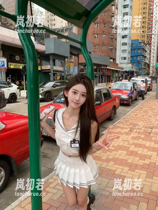 蜜桃社-陆萱萱Cecilia 蜜桃社 - 原图来袭!最新陆萱萱Cecilia夏天写真,看看她如何把阳光穿上身!