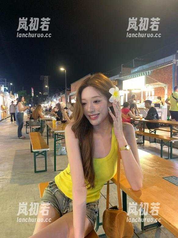 觅芙少女-玥玥 觅芙少女 - 精致玥玥兔女郎写真,带你领略不一样的套图风格