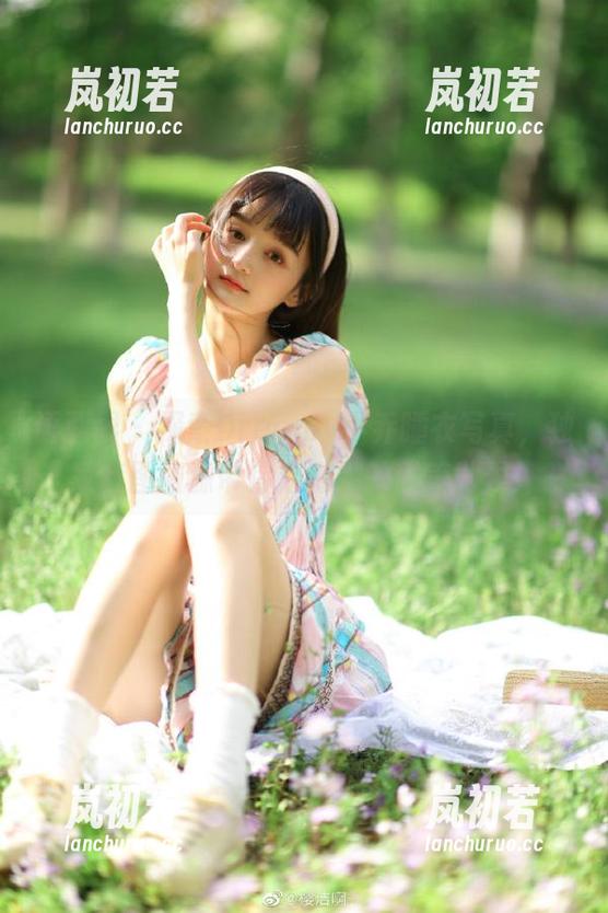 语画界-Dreamy小乔 语画界 - 探索Dreamy小乔睡衣写真,独家套图资源带你走进她的甜美世界!