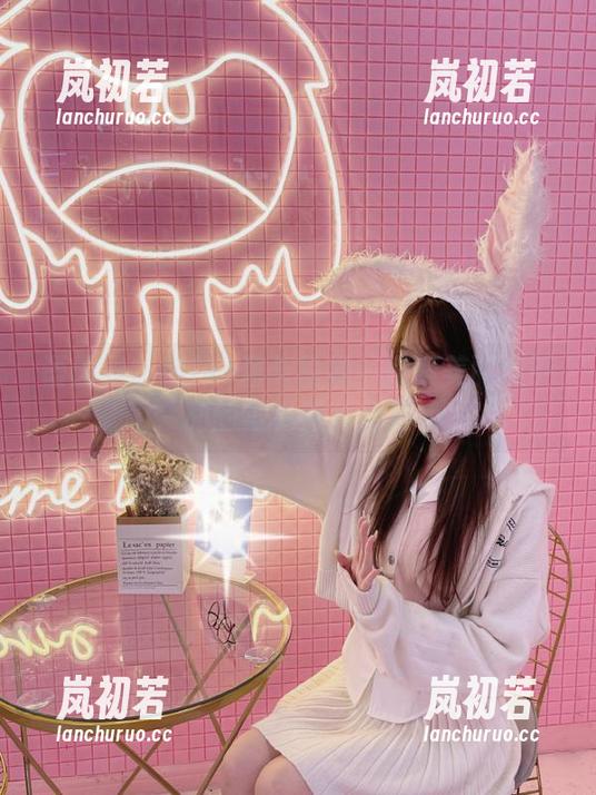 语画界 - Miko酱与瑜伽：探索美丽与平和的写真图片合集