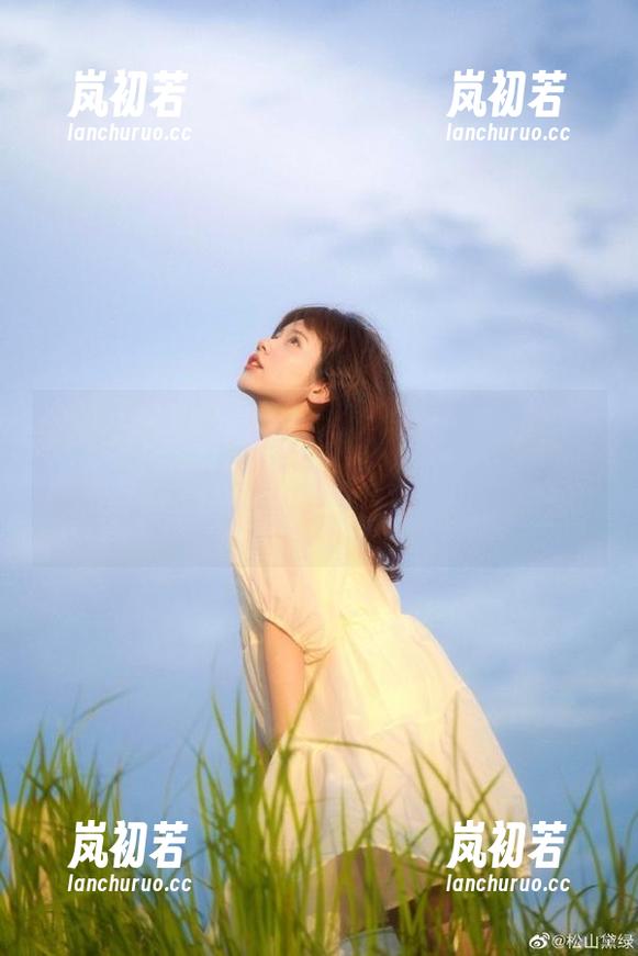 语画界-周于希Sandy 语画界 - 看!“周于希Sandy少女”的写真原图,毒舌点评让你重新认识美的真谛!