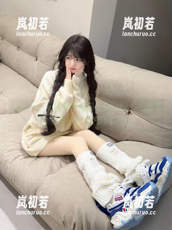 语画界 - 可爱厨娘徐莉芝Booty：她的写真集原图让人心动不已！