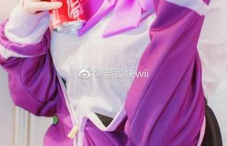 起起子vvvv的透明图包分享：用影像诉说情感的真实与朦胧