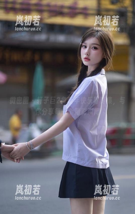 轩子巨2兔 微密圈 - 轩子巨2兔新年快乐写真集,与你分享每一个精彩瞬间