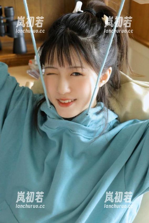 轩子巨2兔 微密圈 - 震撼视觉盛宴,轩子巨2兔美足作品集分享独特美感!