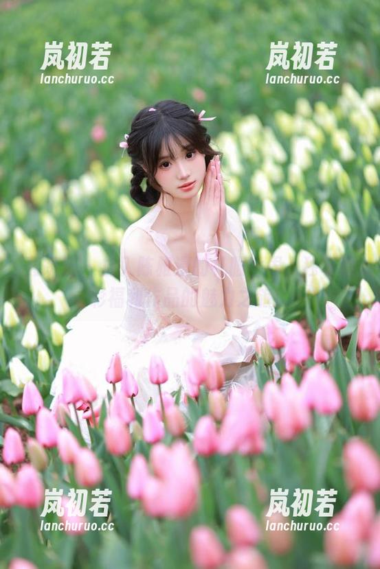 轰趴猫 - 加入陈雅漫的礼服世界，独享精彩福利作品的魅力之旅！