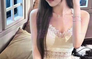 微密圈 – 震撼来袭！辣妈女神毛衣写真美图更新，捕捉时尚的每一瞬