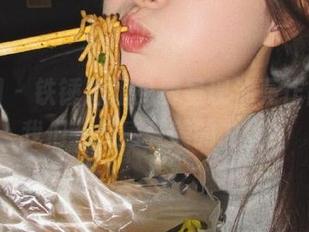 微密圈 – 铁锤姐姐免费呈现油亮作品，让我们一起感受美的力量！