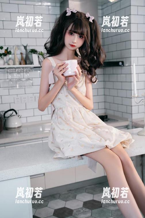 铁锤姐姐 微密圈 - 激动人心!铁锤姐姐最新红皮爱意写真,带你领略心动瞬间!