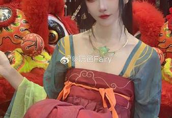 高清图册带你探索阮邑Fairy的大凤礼服，颠覆你对美的定义