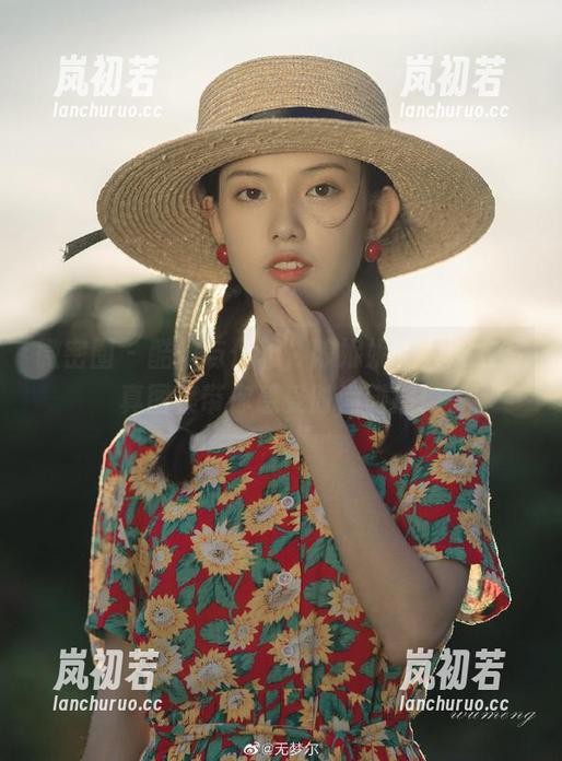 陈妮妮UNI 微密圈 - 酷炫与优雅,陈妮妮UNI皮衣写真图集带你感受时尚碰撞!