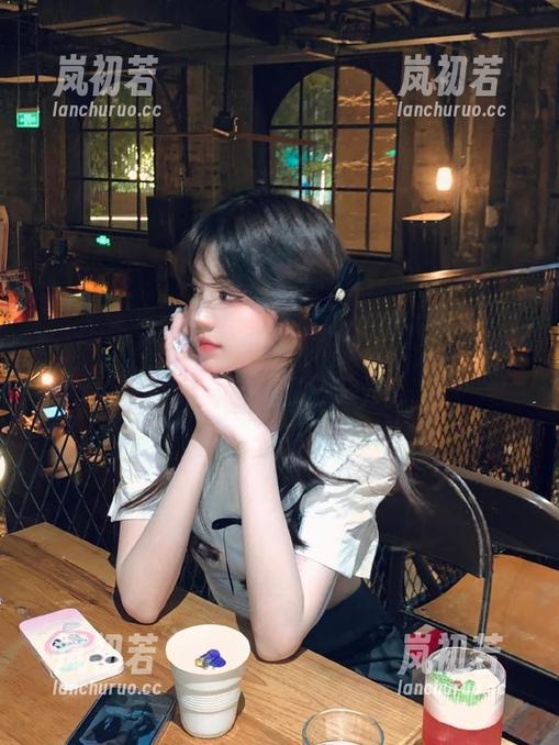 青丘女神-文曦 青丘女神 - 私房肉丝写真图片,文曦带你领略私密与优雅的完美交融