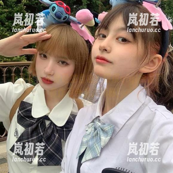 青豆客-琪琪qlql 青豆客 - 不穿鞋的自由:琪琪qlql裸足写真作品合集大揭秘!