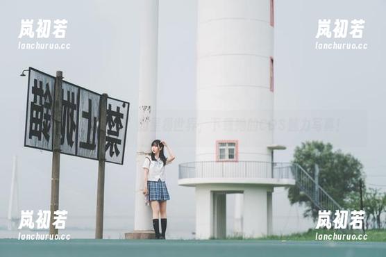 走进“面饼仙儿”的星极世界，下载她的COS魅力写真！