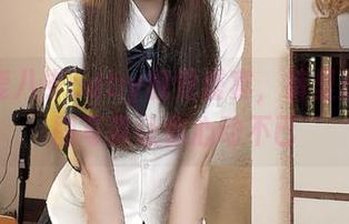 走进鹿八岁baby视觉盛宴，裤里丝的美图写真让你心动不已