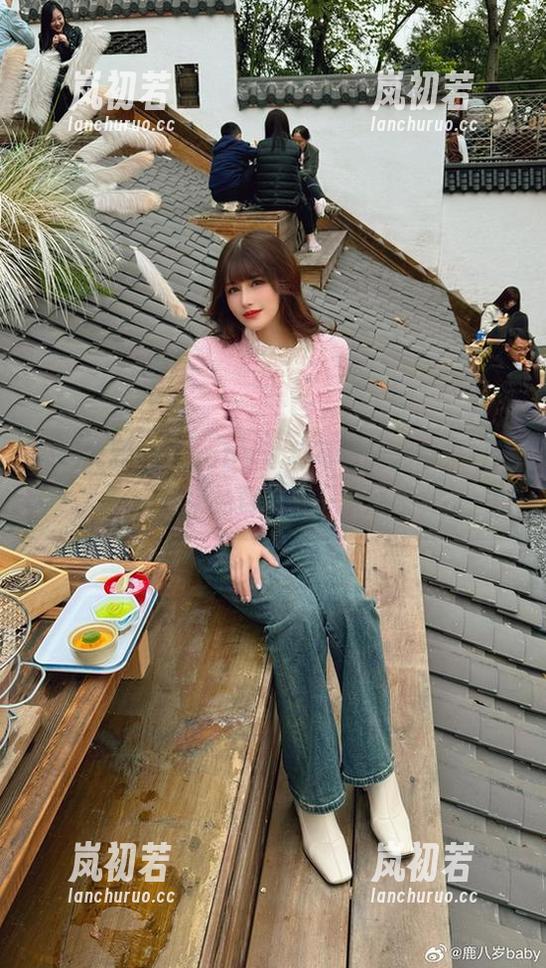 鹿八岁baby 妈妈说鹿八岁baby泳装写真能够带来好运,快来免费获取一家欢乐